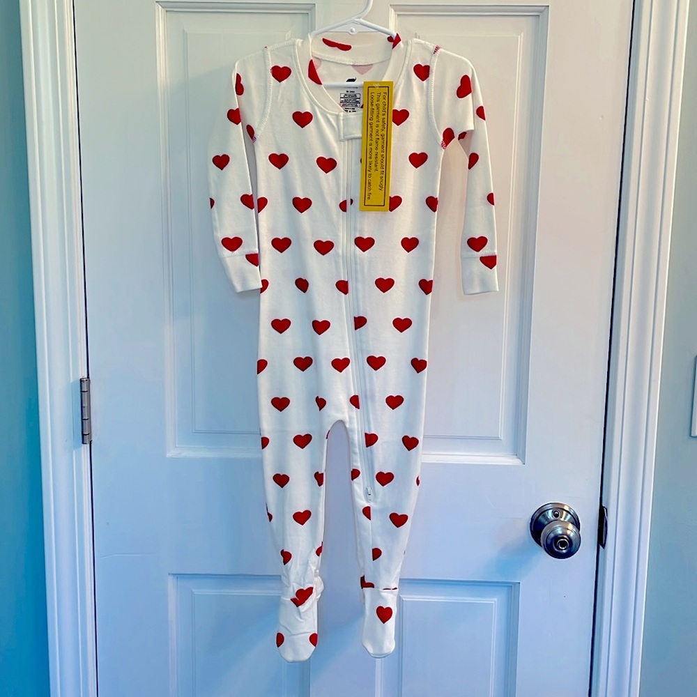 NWT Monica + Andy Valentine’s Day Sleeper